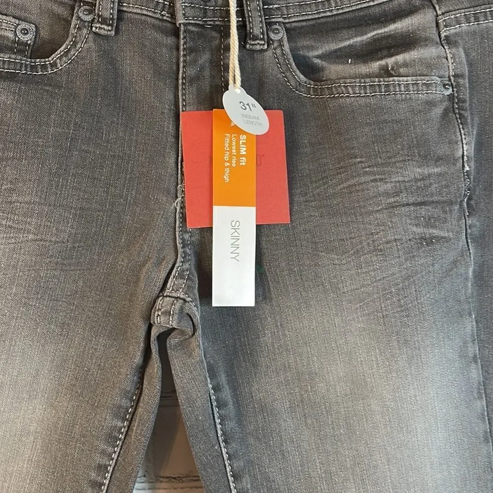 Mossimo Gray Slim Fit‎ Skinny Jeans, Slightly distressed size 7